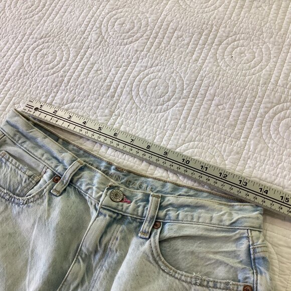 American Eagle Womens Size 6 Embroidered Distressed Denim Shorts Floral Pocket P - Picture 12 of 12